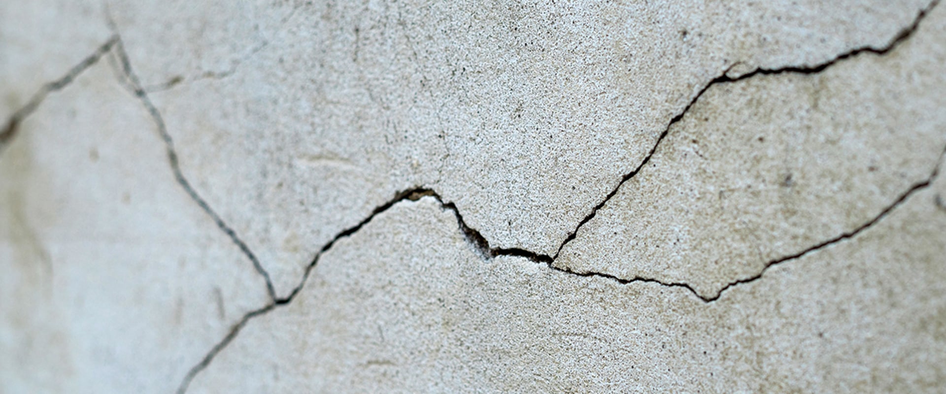 Tips for Choosing a Qualified Foundation Repair Service in TN